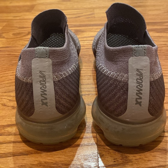 Gray Nike Vapormax Flyknit - Picture 5 of 7